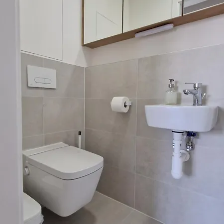 Apartmán 3 With Parking, Air Condition Near Airport Bratislava