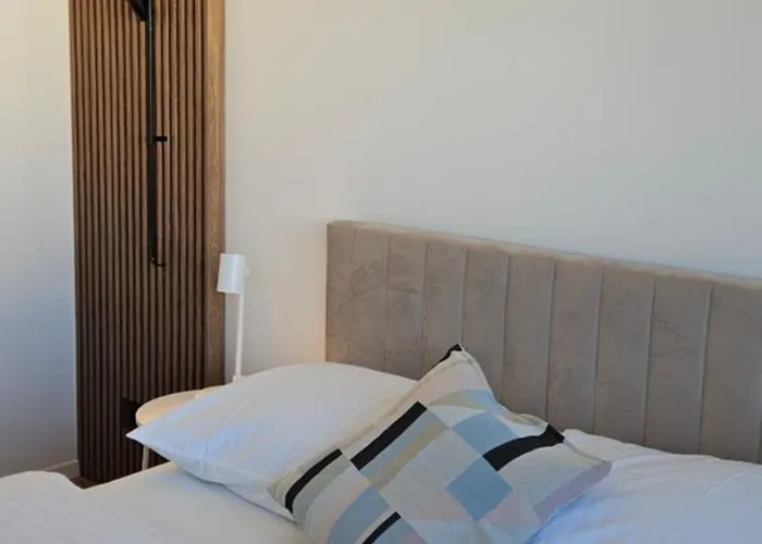 3 With Parking, Air Condition Near Airport Bratysława