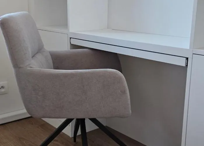 Apartament 3 With Parking, Air Condition Near Airport