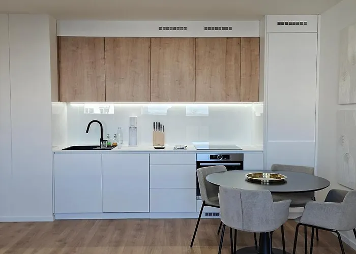 3 With Parking, Air Condition Near Airport Bratislava