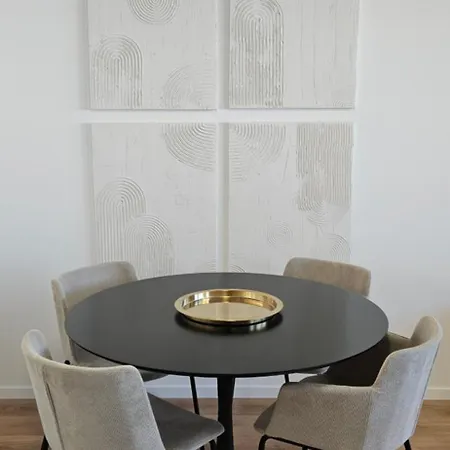 Apartamento 3 With Parking, Air Condition Near Airport