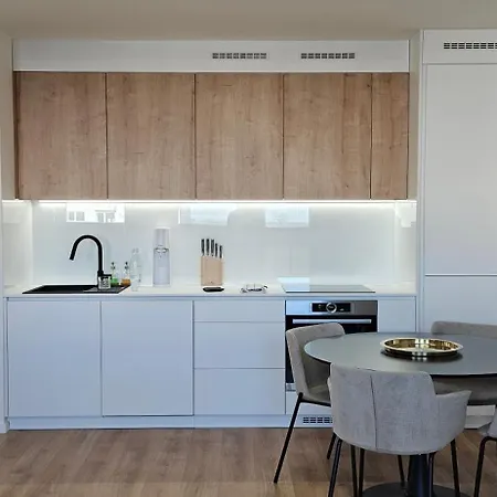 3 With Parking, Air Condition Near Airport Bratislava