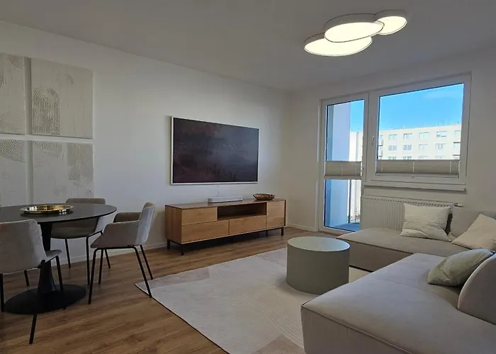 3 With Parking, Air Condition Near Airport