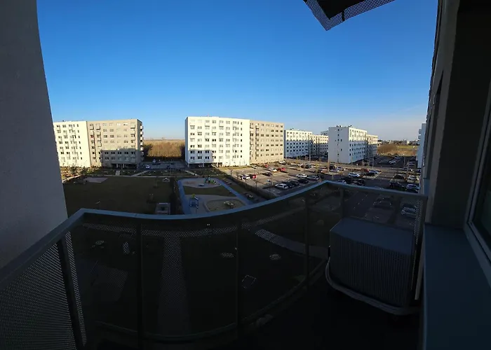 Appartement 3 With Parking, Air Condition Near Airport *