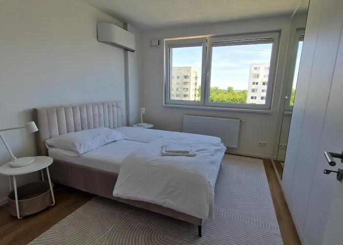 Appartement 3 With Parking, Air Condition Near Airport Bratislava
